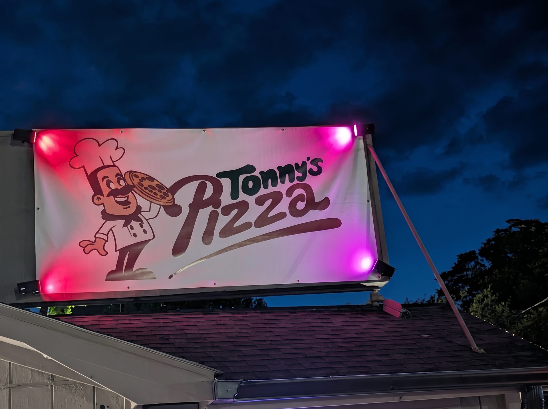 A Neighborhood Pizza Shop on Oak Street
